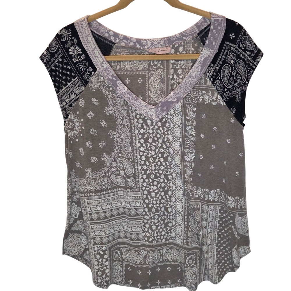 Ces Femme Womens Grey Black Bandana Paisley Patchwork V-Neck Top Medium TT3665A